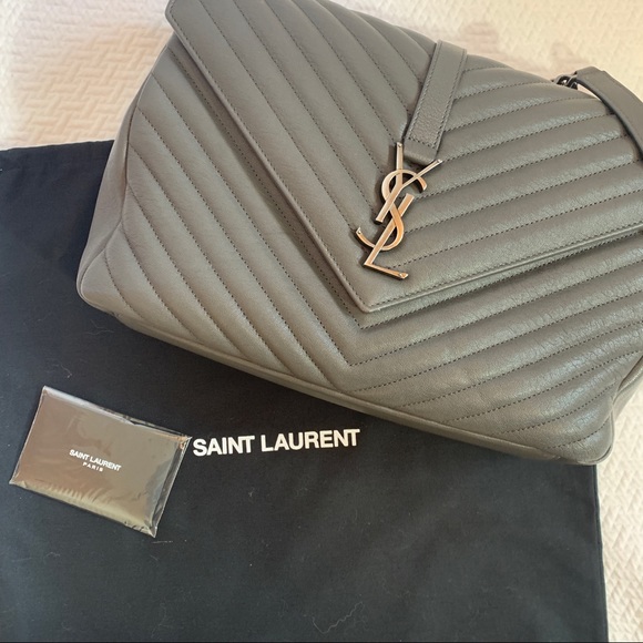 ♥️SOLD♥️ YSL Quilted Leather Large College Bag - Picture 5 of 16
